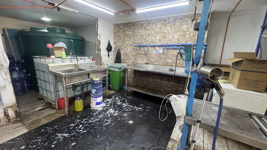 CASA ESQUINA  CON DESTINO COMERCIAL
