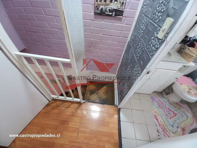 CASA DOS PISOS, 2HAB 2 BAÑ, SAN BERNARDO