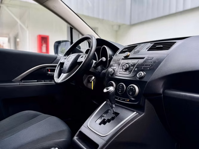 MAZDA 5 V 5AT - 2018 | 2862 - Imagen 17