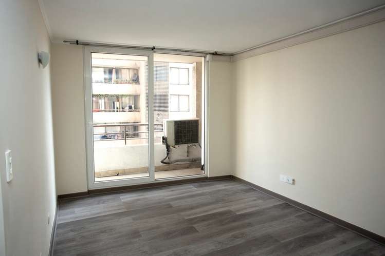 Departamento Reacondicionado en Venta. 2 Dormitorios + 2 Baños . Santiago Centro