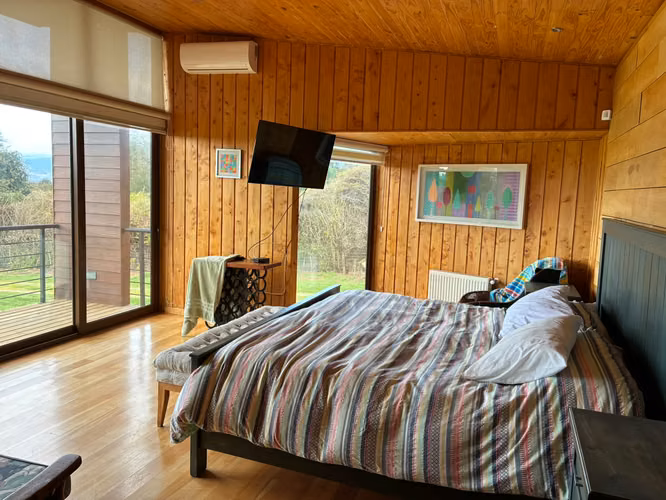 SE VENDE HERMOSA CASA CONDOMINIO PANGUIPULLI