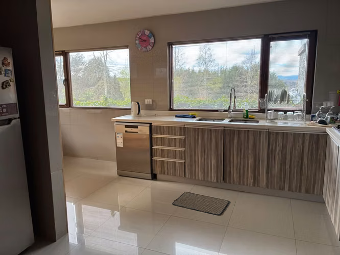 SE VENDE HERMOSA CASA CONDOMINIO PANGUIPULLI