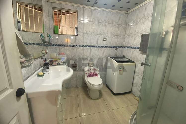 Casa con gran patio en estación central. 4d+1b - Imagen 7