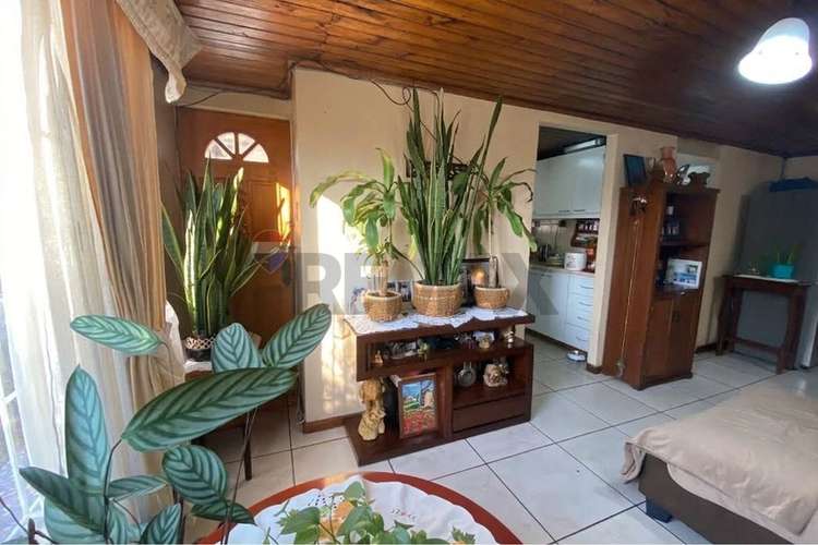 Casa con gran patio en estación central. 4d+1b - Imagen 5