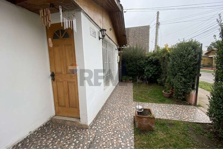 Casa con gran patio en estación central. 4d+1b - Imagen 2