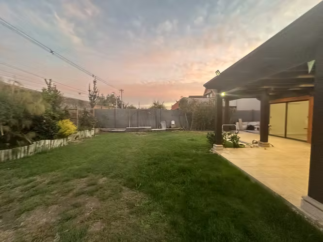 VENTA CASA COLEGIO HIGHLANDS CHICUREO - Imagen 15