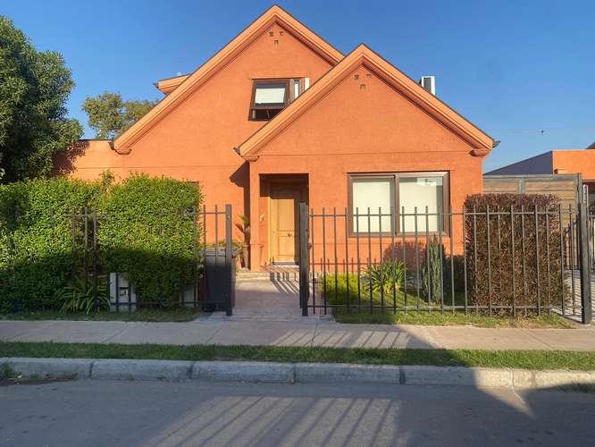 VENTA CASA COLEGIO HIGHLANDS CHICUREO