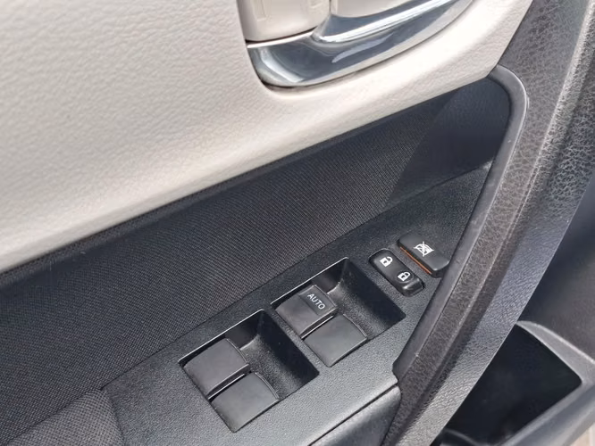 TOYOTA COROLLA 2016 - Imagen 9