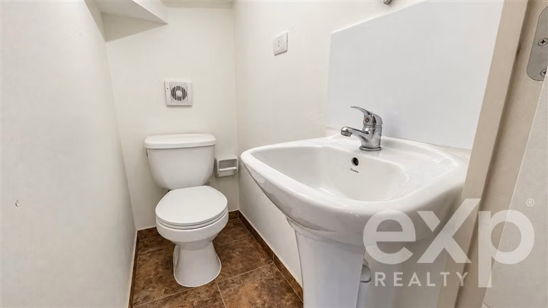 En Venta Amplia casa familiar en Santa María del Peñón - Imagen 10