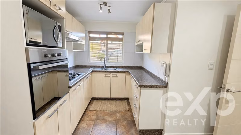 En Venta Amplia casa familiar en Santa María del Peñón - Imagen 7