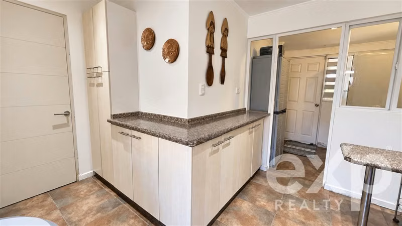 En Venta Amplia casa familiar en Santa María del Peñón - Imagen 9