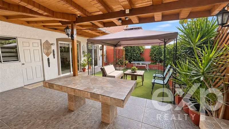 En Venta Amplia casa familiar en Santa María del Peñón - Imagen 22