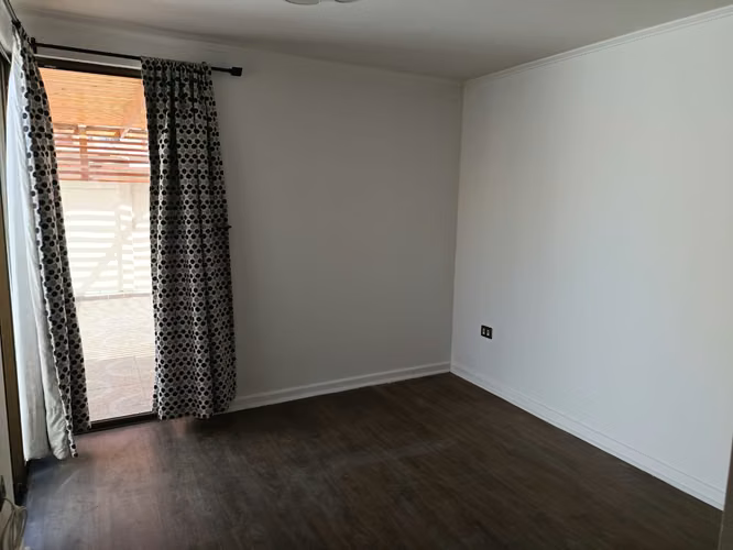SE VENDE CASA EN SECTOR COSTA LAGUNA, ¡Oportunidad!
