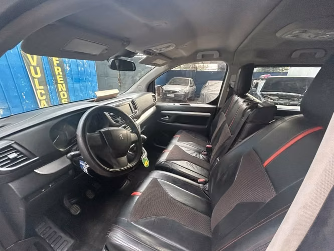 Peugeot traveller llegar y trabajar