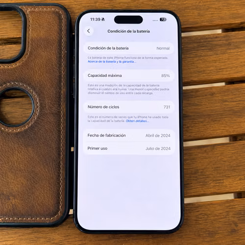 iPhone 15 Pro Max 256 GB impecable + accesorios de regalo  - Imagen 2