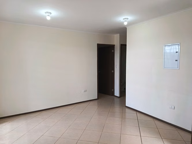 Cómoda Casa de Un Piso en Arriendo