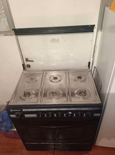 Cocina Mademsa de 6 fogones – Completa y en buen estado