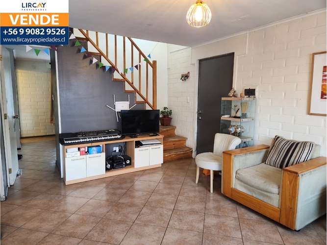 No esperes más y compra esta casa con inmejorable ubicación!.