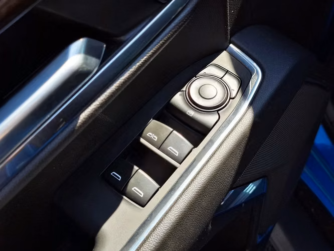 CHEVROLET SILVERADO 2025 - Imagen 14