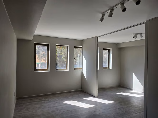 Departamento Remodelado en Arriendo en Las Condes / El Golf - Imagen 2
