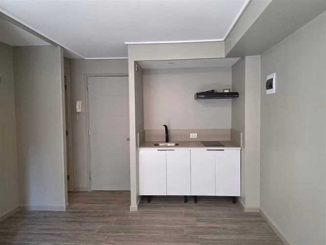 Departamento Remodelado en Arriendo en Las Condes / El Golf - Imagen 6
