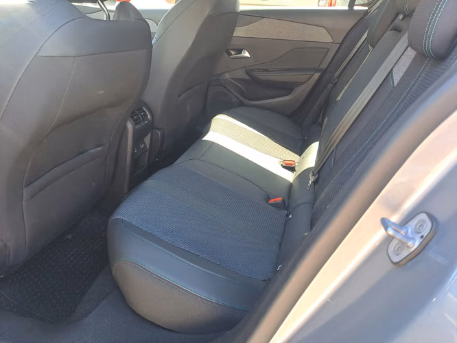 PEUGEOT 308 1.5 ALLURE PACK BLUEHDI 130 AT DIESEL - Imagen 13