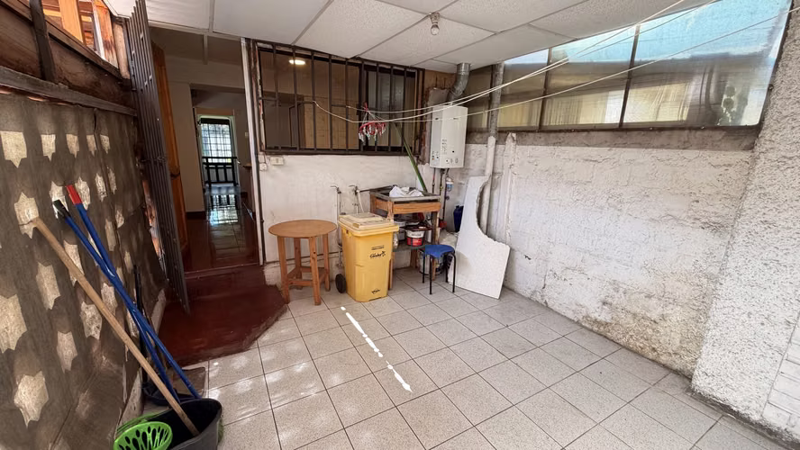 Arriendo Hermosa Casa - Juan Palau - Las Condes - 4D 3B 4E amplio Jardin - Imagen 28