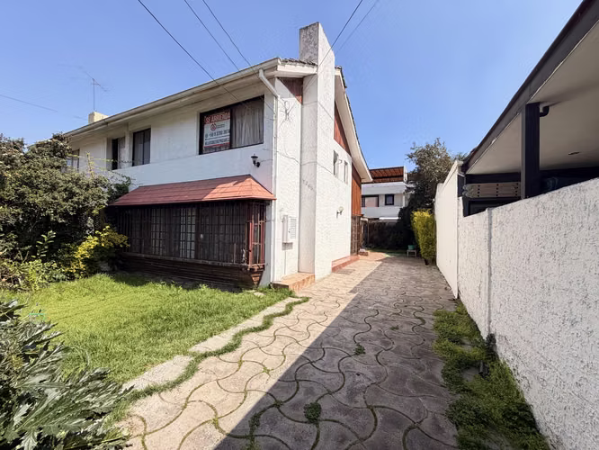 Arriendo Hermosa Casa - Juan Palau - Las Condes - 4D 3B 4E amplio Jardin