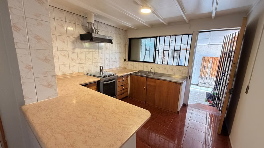 Arriendo Hermosa Casa - Juan Palau - Las Condes - 4D 3B 4E amplio Jardin - Imagen 15