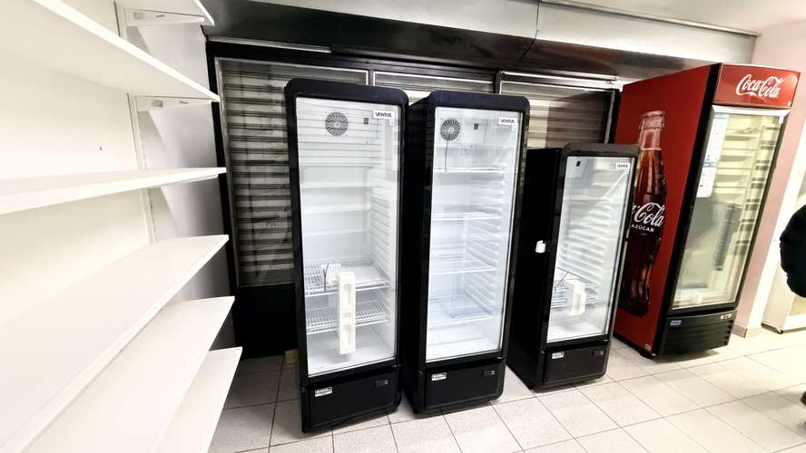 Local remodelado Av Universidad Curauma , llegar y ocupar cuanta con equipamiento y patende de Almacen