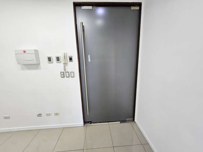 OFICINA EN ARRIENDO | 57,68 m² | 4 PRIVADOS + ESTACIONAMIENTO | LA REINA METRO