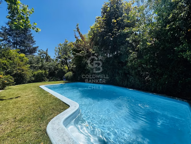 Gran casa familiar con piscina en San Carlos