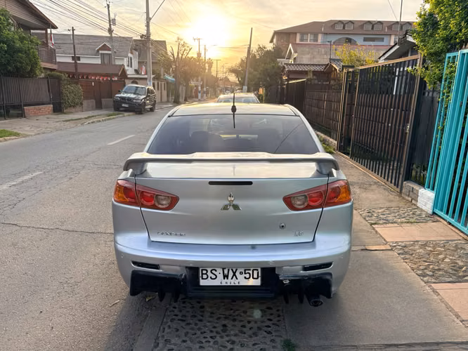 Mitsubishi Lancer  2.0 EVOLUTION X MT - Imagen 4