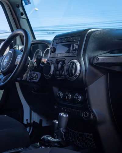JEEP WRANGLER 3.6L SPORT AT 2015 - Imagen 16