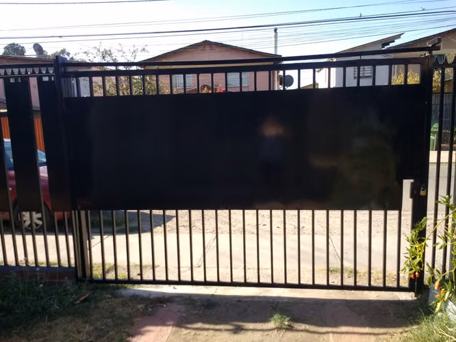 CASA DOS PISOS EN PEÑAFLOR - Imagen 3