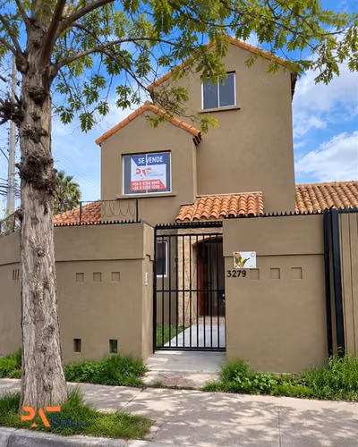 Casa de 3 pisos en venta en Peñuelas, Coquimbo