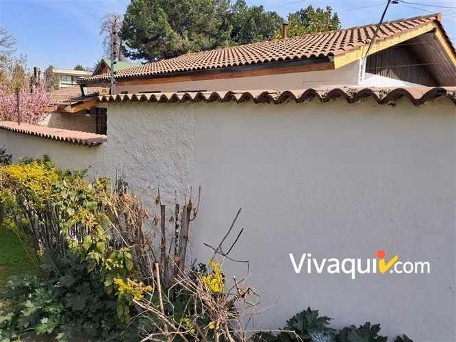 Casa en arriendo de 5 dorm. en La Reina