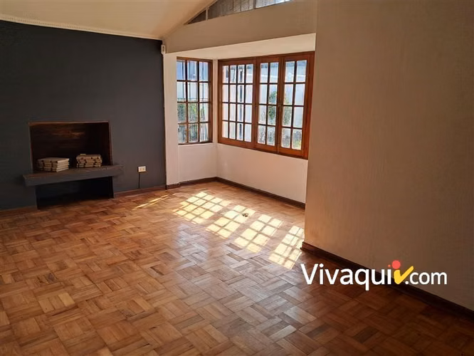 Casa en arriendo de 5 dorm. en La Reina