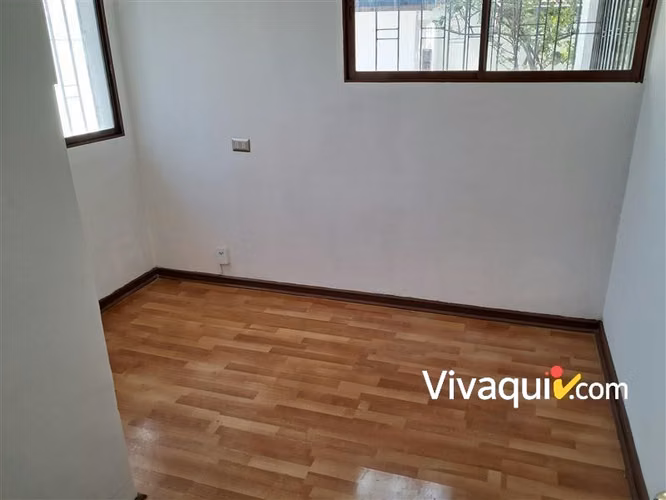 Casa en arriendo de 5 dorm. en La Reina