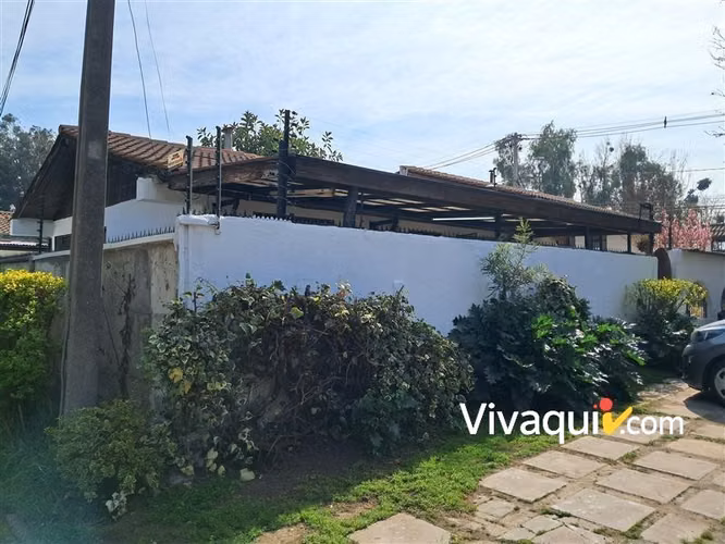Casa en arriendo de 5 dorm. en La Reina