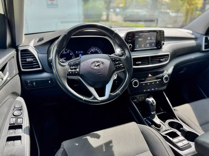 HYUNDAI TUCSON TL 2.0 AT VALUE - 2018 | 4611