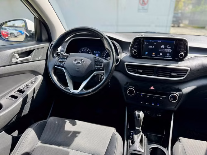 HYUNDAI TUCSON TL 2.0 AT VALUE - 2018 | 4611