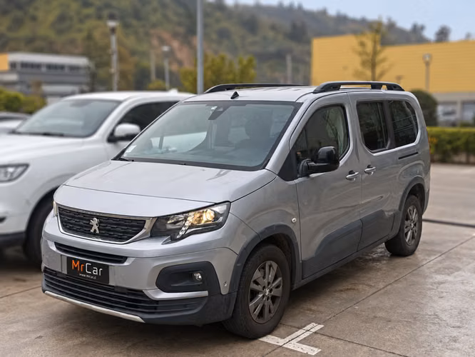 PEUGEOT RIFTER RIFTER ALLURE BLUEHDI 130 EAT8 - 2023 | 4709 - Imagen 2