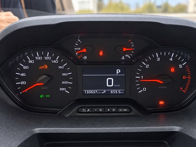 PEUGEOT RIFTER RIFTER ALLURE BLUEHDI 130 EAT8 - 2023 | 4709 - Imagen 9