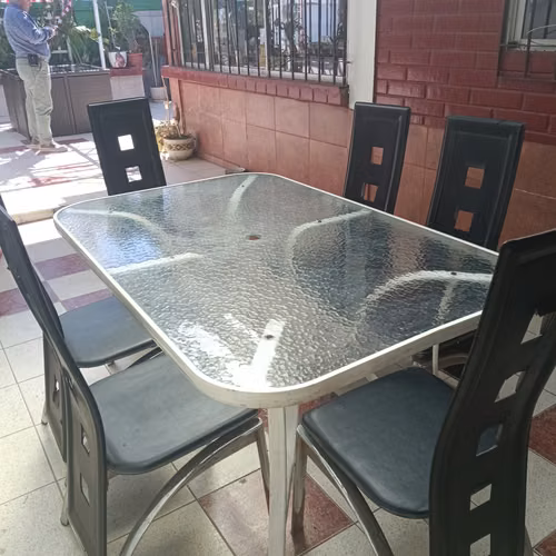 mesa de vidrio rectangular texturizado impecable - Imagen 4