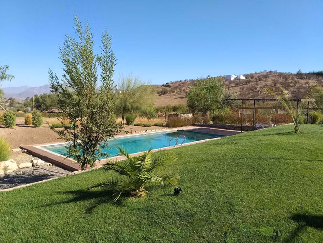 Hermosa casa moderna en parcela. 6D, 6B. Cancha de tenis. - Imagen 8