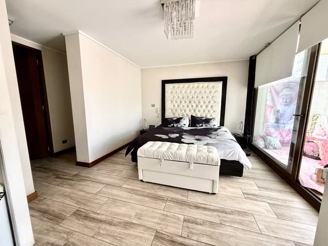 En Venta Moderno depto. de 3 hab/3 baños más servicios, con Jardín y amplio subterráneo. - Imagen 15