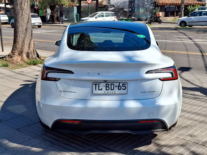 TESLA MODEL 3 2024 - Imagen 5