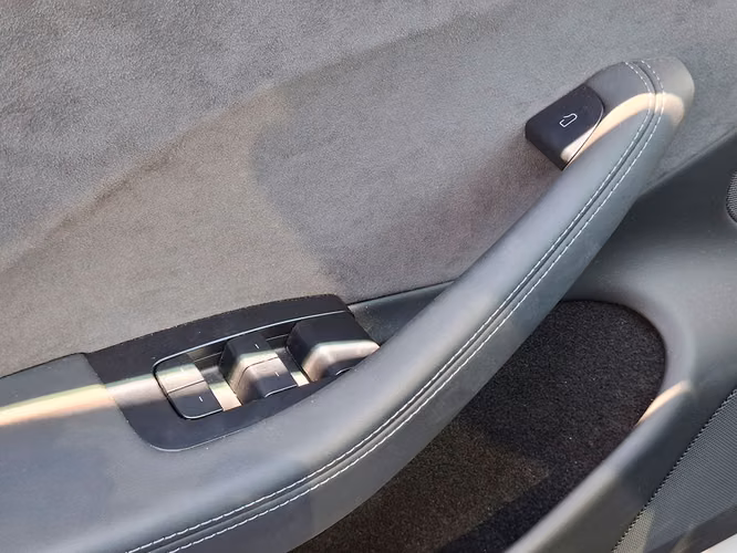 TESLA MODEL 3 2024 - Imagen 18