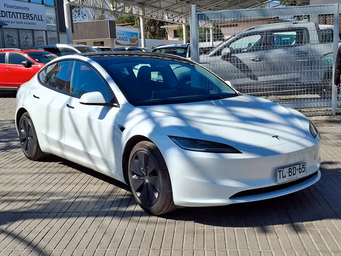 TESLA MODEL 3 2024 - Imagen 3